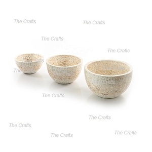 Bol de service en bois et nacre bol de chocolats de forme ronde de la plus haute qualité avec poignée en fer - Product Image 6