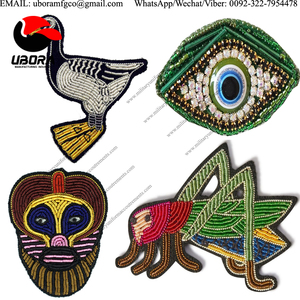 Bullion Wire Broche Zebra Street Sign 5050 Bordado a mano Insignias de cobre Chaqueta de moda Pakistán Tamaño personalizable - Product Image 4