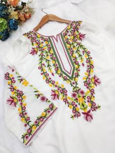 Dernier ensemble de kurta blanc avec fil fantaisie ethnique Style de bureau exclusif Tenue quotidienne décontractée Les plus vendues pour femmes et filles - Product Image 4