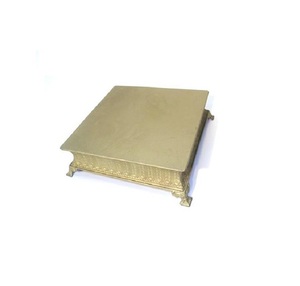 Base para Pastel de Metal con Acabado Brillante para Exhibiciones de Lujo, Crea un Brillo Atractivo y Mejora la Calidad de Presentación del Pastel - Product Image 6