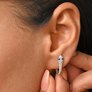 Pendientes de Aro CLARA de Plata de Ley 925 con Diseño de Serpiente de Ojo Azul y Patrón de Animal - Product Image 5