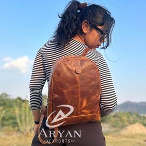 Nuevo estilo Vintage Look Brown Crunch Mochila de cuero Mochila de viaje Bolsa de viaje de gran capacidad de cuero de oficina para hombres y mujeres - Product Image 1