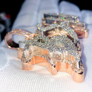 Colgante de letra Moissanite VVS1 redondo personalizado, abalorio de plata de ley 925 estilo Hip Hop helado para regalo de Halloween - Product Image 4