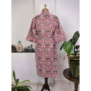 Robe Kimono Bohème Imprimée à la Main en Pur Coton, Style Indien, pour la Plage ou comme Cache-maillot, Motif Feuille Verte Rose - Product Image 4