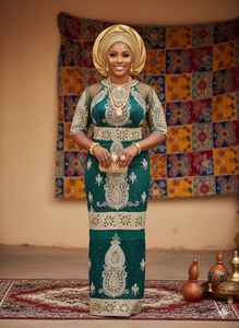 Robe de soirée en polyester 100% pour filles, design royal améthyste, filigranes verts et dorés, style nigérian de luxe, émeraude déesse, bordeaux - Product Image 2