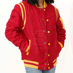 Veste Letterman pour femmes de haute qualité Meilleur design Nouvelle arrivée Veste Letterman chaude pour l'hiver à vendre - Product Image 4