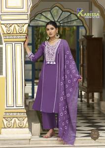 Fond Kurti de travail en fil de coton de lin de qualité supérieure avec Dupatta pour les fêtes Tarif de gros pour le catalogue de vêtements indiens et pakistanais - Product Image 2