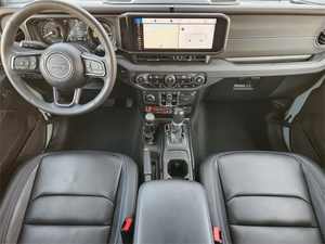 Jee-p Wrangler Rubicon X Sport d'occasion propre, modèle 2024 - Product Image 3