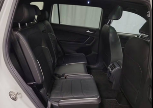 Volkswagen Tiguan S E L R-Line 2023 Usado, SUV 4x4 de 4 Puertas (Motor Turbo de 2.0L y 4 Cilindros, Transmisión Automática de 8 Velocidades) - Product Image 5