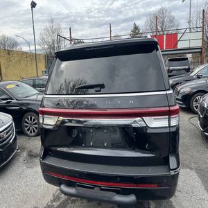Lincoln Navigator L Premiere 2024 : Propre et Abordable - Product Image 2