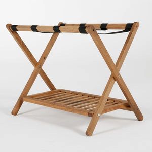 Porte-bagages en bois fait à la main pour les intérieurs rustiques ajoutant une touche naturelle et chaleureuse aux chambres et maisons de vacances - Product Image 1
