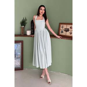 Vestido de Lino con Cuello Halter Color Menta - Menta - Product Image 2