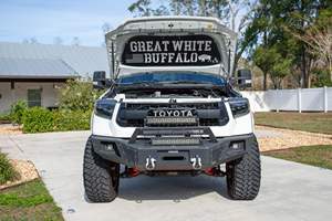 Toyota Tundra SR-F55 CrewMax 2017 d'occasion, conduite à droite (RHD) et conduite à gauche (LHD) - Product Image 6