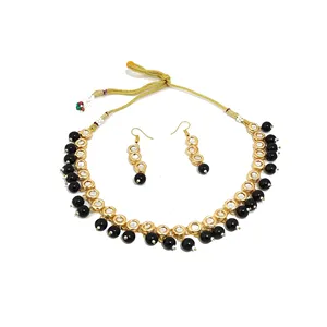 Ensemble de collier en pierre noire Kundan Meenakari avec zircon plaqué or 18 carats pour mariage ou cadeau, ensemble de bijoux de mariée raffinés - Product Image 4