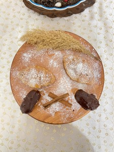 Support à gâteau en bois fait à la main, plateau de présentation de desserts rustique pour mariage, décoration de cuisine, table de desserts de mariage, fabrication indienne - Product Image 3