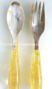 Cuillère en résine écologique de qualité supérieure pour la cuisine et le service à manger-Outils de salade élégants faits à la main pour un usage quotidien - Product Image 6