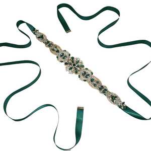 Ceintures de mariage Bridella BS433GKL en ruban vert, strass et perles, avec ajustement confortable pour mariages, bals de promo et événements formels - Product Image 6