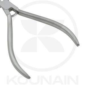 Coupe-ongles professionnel en acier inoxydable de qualité médicale, tranchant pour une manucure pédicure précise, soin des cuticules sur les doigts et les orteils - Product Image 3