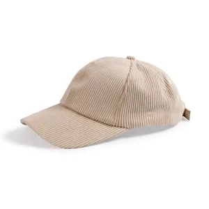 Cappello in Velluto Personalizzato per Merchandising, Cappelli e Berretti Promozionali, Prodotto Saru - Product Image 1