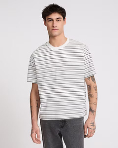 Camiseta de moda para hombre, proveedor de ropa de calle, ropa de ajuste personalizado para el estilo de vida diario, ideal para compras al por mayor a granel - Product Image 2
