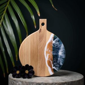 Planche à découper en résine de bois rustique avec pierre d'agate Taille et couleur personnalisables écologiques Style vintage - Product Image 4