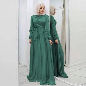 Vente en gros de Thobe / Thawb femmes musulmanes taille libre Abaya Dubaï Turquie Eid Ramadan robe abaya musulmane robe élégante à bas prix - Product Image 3