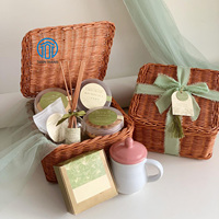 Coffret cadeau élégant en rotin pour le Ramadan avec couvercle, parfait pour les bonbons aux dattes en chocolat et les cadeaux de fête islamique