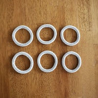 Anillo para Servilletas de Algodón Hecho a Mano en India con Cuentas de Colores y Diseño Bordado