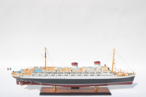 Regalo de recuerdo de barco modelo Feng Shui de madera pintado a mano para exhibición o colección-buque de carga comercial - Product Image 3