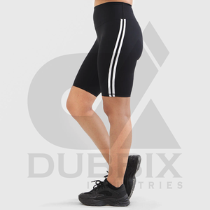 Short de sport pour femmes Short de fitness 100% Polyester Logo personnalisable Autocollant Couleur Motif Design Short pour femmes - Product Image 3