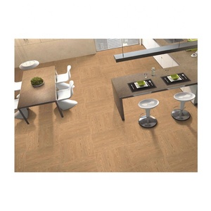 Carreaux de porcelaine aspect bois 60x120 cm Surface émaillée Carreaux de sol et de mur en céramique Texture moderne en bois massif pour salon salle de bain - Product Image 6