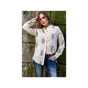 Camisetas de cuello redondo de alta calidad para mujer Camisetas gráficas personalizadas en múltiples diseños Eco-Friendly - Product Image 2