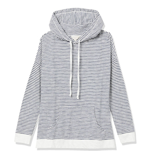 Sweat à capuche confortable et respirant pour femme, idéal pour l'hiver, avec logo personnalisé sur le devant, coupe-vent et design éco-responsable personnalisable - Product Image 6