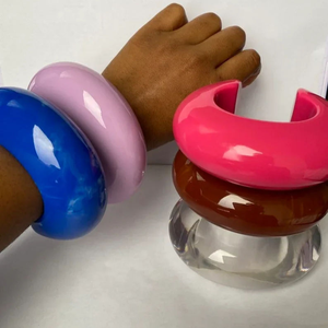 Brazaletes de Resina con Diseño de Flores de Última Moda para Mujeres y Niñas, para Fiestas, Disponibles en Grandes Cantidades al Mejor Precio - Product Image 1