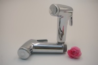 Nouvel Arrivage – Ensemble de Douchette WC Murale Shattaf au Design Moderne, Écologique et Durable en Plastique pour Salle de Bain