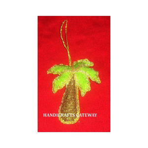 Décoration de Noël en forme d'arbre, broderie dorée unique faite à la main avec des perles, ornements suspendus - Product Image 1