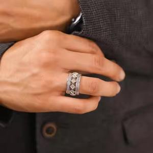 Original Moissanite Diamond Eternity Wedding Band para hombres 925 Silver Fine Jewelry Anillo de compromiso para hombres con su regalo - Product Image 4