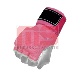 Gants de boxe professionnels rembourrés en gel, mitaines durables et confortables pour l'entraînement en extérieur avec logo personnalisé, évacuation de l'humidité pour hommes - Product Image 1