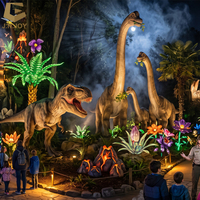Scène d'exposition clé en main de la famille de Triceratops animatroniques avec nid de dinosaure et œufs à éclore