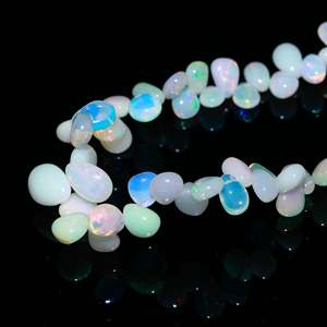 Perlas de Ópalo Etíope, Peridoto Blanco Natural, Forma Trillón, Pulido Facetado, Variedad Arcoíris, Topacio, Aguamarina, Apatita, Ametrina - Product Image 2