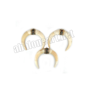 Colgante de cuerno indio hecho a mano de belleza intrincada para el colgante de cuerno de artesanía india de moda - Product Image 1