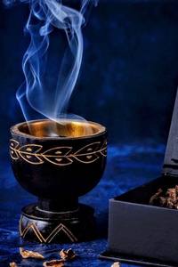 Quemador de incienso árabe antiguo Bakhoor de madera de lujo para decoración del hogar Venta de soportes de incienso elegantes - Product Image 4