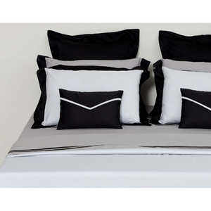 Parure de lit élégante en ivoire pour lit king size avec drap et taie d'oreiller luxueux pour chambre principale - Product Image 1