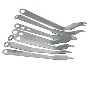 Outil chirurgical d'écarteur pelvien de Surgiright conçu pour des performances fiables dans les chirurgies pelviennes, obstétriques et gynécologiques - Product Image 3