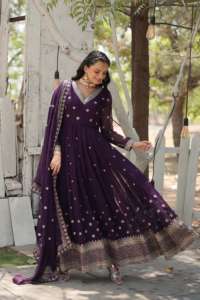 ชุดยาว anarkali มีงานปักลายดอกไม้บาน - Product Image 4