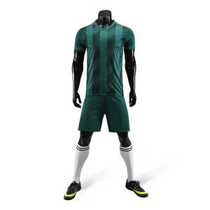 Uniforme de Fútbol Personalizado, Servicio OEM, Rendimiento Duradero, Secado Rápido, Ligero, Transpirable, Conjunto de Camiseta y Pantalones Cortos para Equipos, Clubes y Deportes - Product Image 1