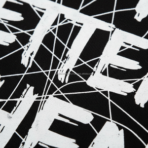 T-shirt graphique surdimensionné 100 % coton pour homme avec logo personnalisé et service OEM - Tissu respirant et écologique - Product Image 3