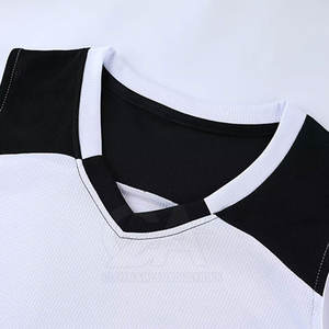 Por encargo al por mayor de los hombres ropa deportiva uniforme de baloncesto OEM diseño personalizado de secado rápido BSCI uniforme de baloncesto - Product Image 3