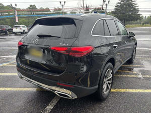 Mercedes-Benz GLC 300 4MATIC AWD 2024 d'occasion, couleur noir intense, sièges en cuir, démarrage à distance, technologie Bluetooth, toit ouvrant - Product Image 6