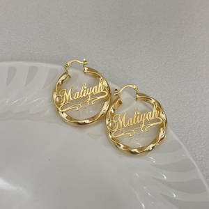 Pendientes de Aro con Nombre Personalizado en Plata 925, Círculo de 15 mm, Par - Product Image 4